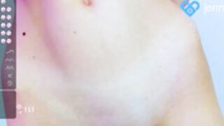 jenny_perry isn't devoid of some attractiveness