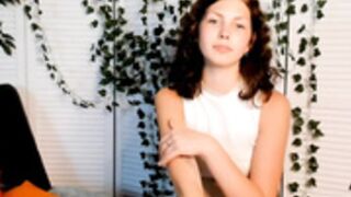verybea  2023Jul-Aug  SHY pretty newbie, titty peeks