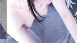 HotGirlEva  jerks off her cunt from dusk till dawn