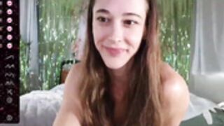 BdayGoddessT_MyFreeCams_2023-08-11_23-43-51