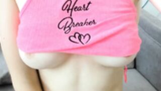 ibarbie_MyFreeCams_2023-08-15_08-39-39