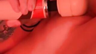 Hot teen pleasing self