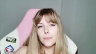 cassy_cum_Cam4_2023-08-26_22-28-53