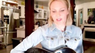 Kaileeshy covers Bright Eyes