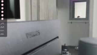 sharonscarla trying out face tracking camera comedy