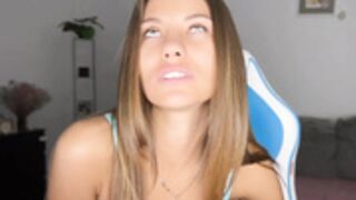 Paaulina naked (bj in the end)