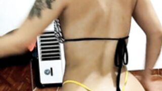 Pao maldonado masturbandose