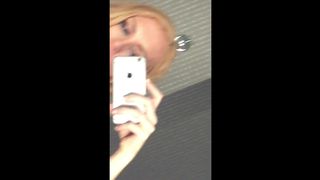 JennyBlighe AVN Bathroom Orgasm