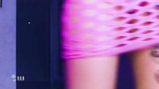 angella_kleee wanks like a monkey in a zoo