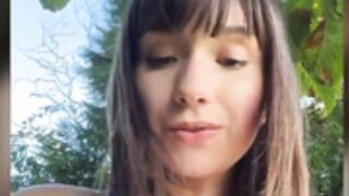 Petiteabbyx squirt outdoors