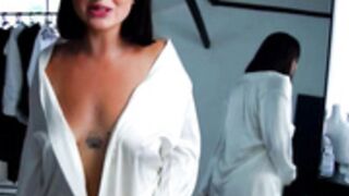 webcamgirl in silk have sex fun for mirror