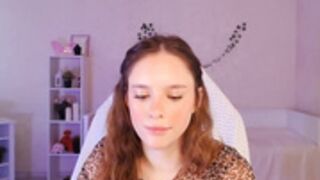 Molly_Moore__Stripchat_2023-09-06_06-50-59