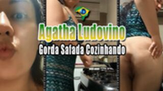 Agatha Ludovino - Gorda Safada Cozinhando