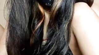 Surbhi in black saree 2