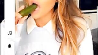 Juli Annee Onlyfans 8