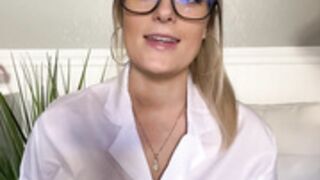 MissCassi - Eye Doctor