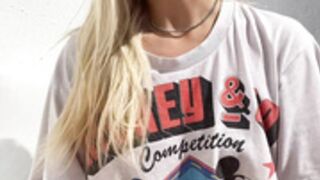 Dani Fae just talking