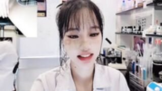 __lab__ show pussy