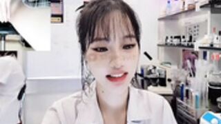 __lab__ show pussy