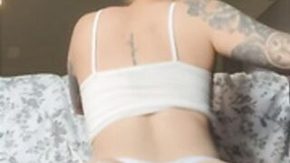 bretty frosting ass twerk