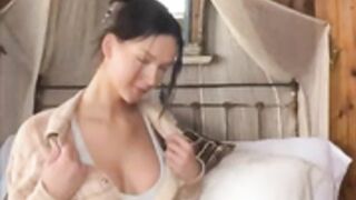 Rachel Cook undressing