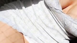 LissanaScott-Amo el sol siempre mejora mis días