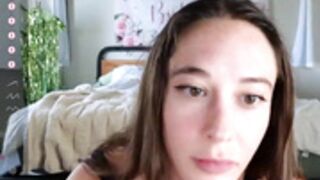 tease4lisa_MyFreeCams_2023-09-11_18-31-02
