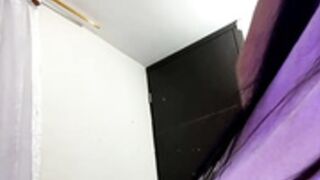 Alyshanon18 is a squirting hot little camwhore big tits