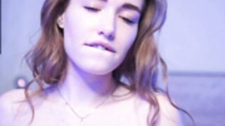 _taylor_swift  220327 instructional vid  put on condom