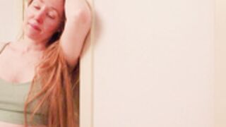 RoseKelly milf youtuber - fucking dildo