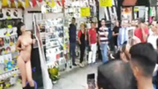 Mia Marin public exhib