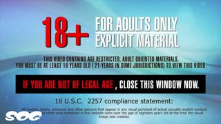 Brooke's PlayHouse - Pussy play on poolside