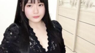 2023-02-28_21-38-17_SelenaIvy