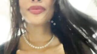 Camgirl Naked Show in toilet