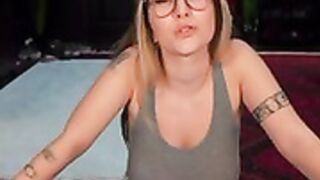 Bigtittygothegg sis let’s bro fuck her