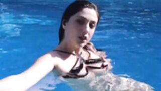 Cleopatra_sinns ⭐️ Swimming