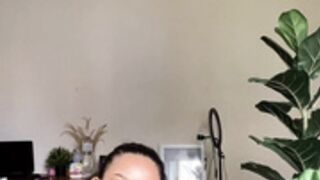 Goddessnutty2 [Wrinkled soles] [Toe spread]