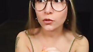 Bigtittygothegg sis gives bro a BJ