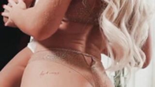 Norwegian Leneangelica with friend