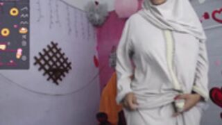 SelmaBashar (1) HOTTEST ARAB EVER: STRIPS TO NAKED