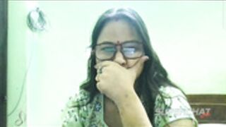 Couple suni face glimpse