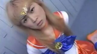 Retro cosplay sailor venus