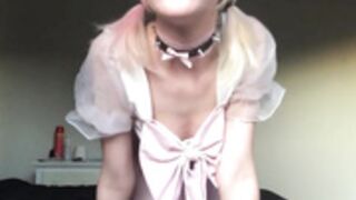 egirl tests some new toys