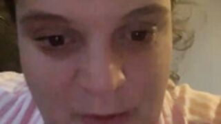 Elo_64 et ses seins de fou