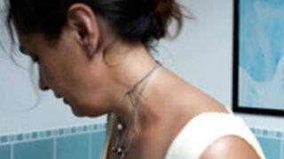 simona-non-solo-radio-- Cleaning Bathroom