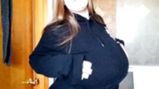 Sarah Huge Saggy Melons