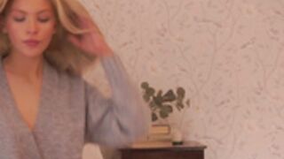 _2strangers lesbian pussy and ass lick