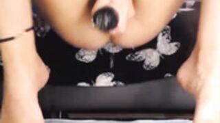 Squirtyshow Massive squirt