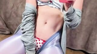 Nylon Bea playing with dildo