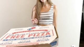 Jadeteen fucks the pizza delivery guy